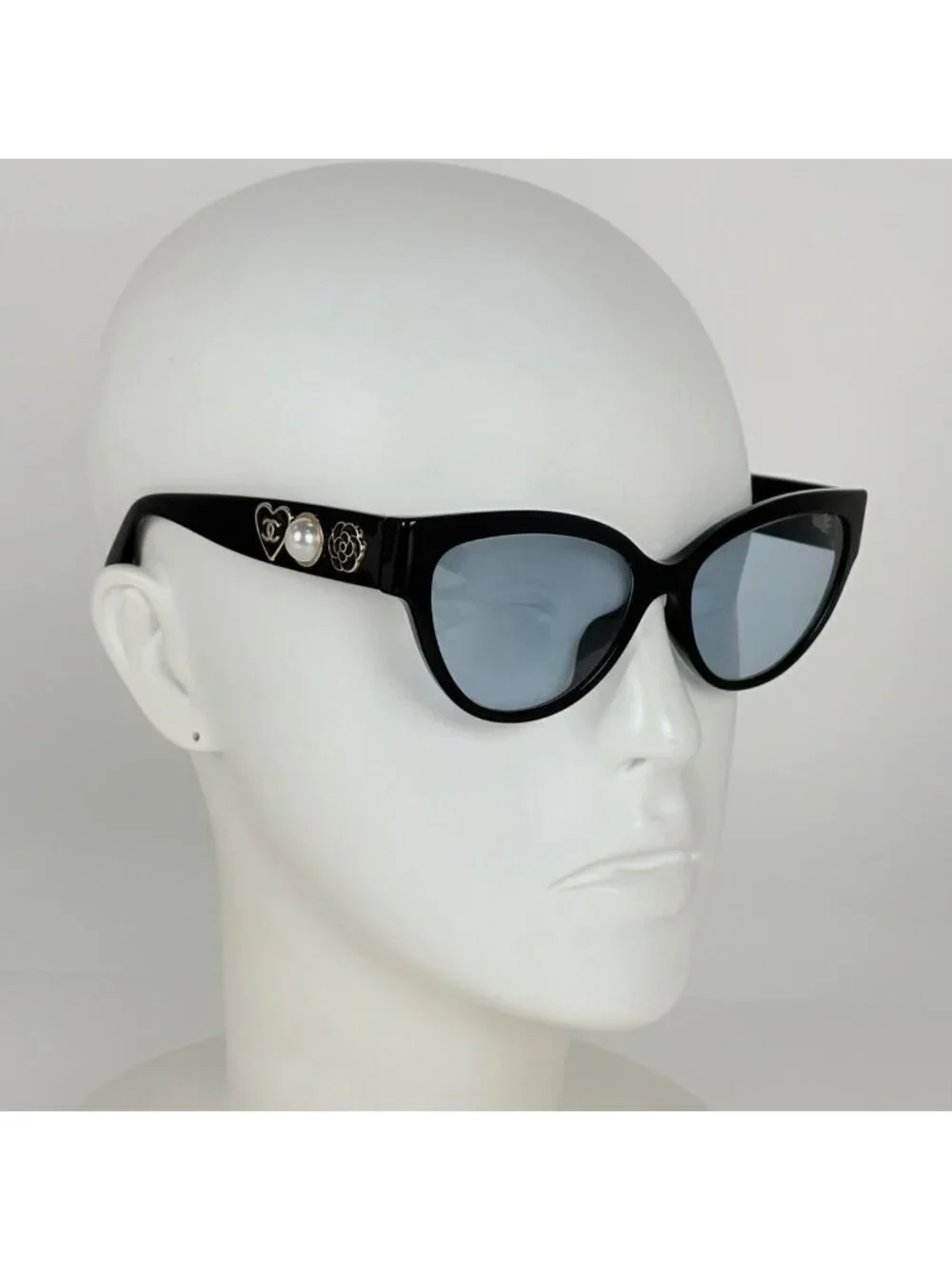 Chanel Sunglasses CC Logo Camellia Acetate Faux Pearl Black Eyewear